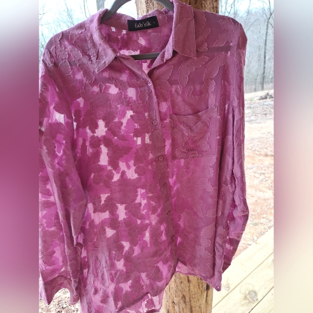 Lace button down blouse - Picture 2 of 12